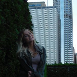 Meet your Posher, Teaghan